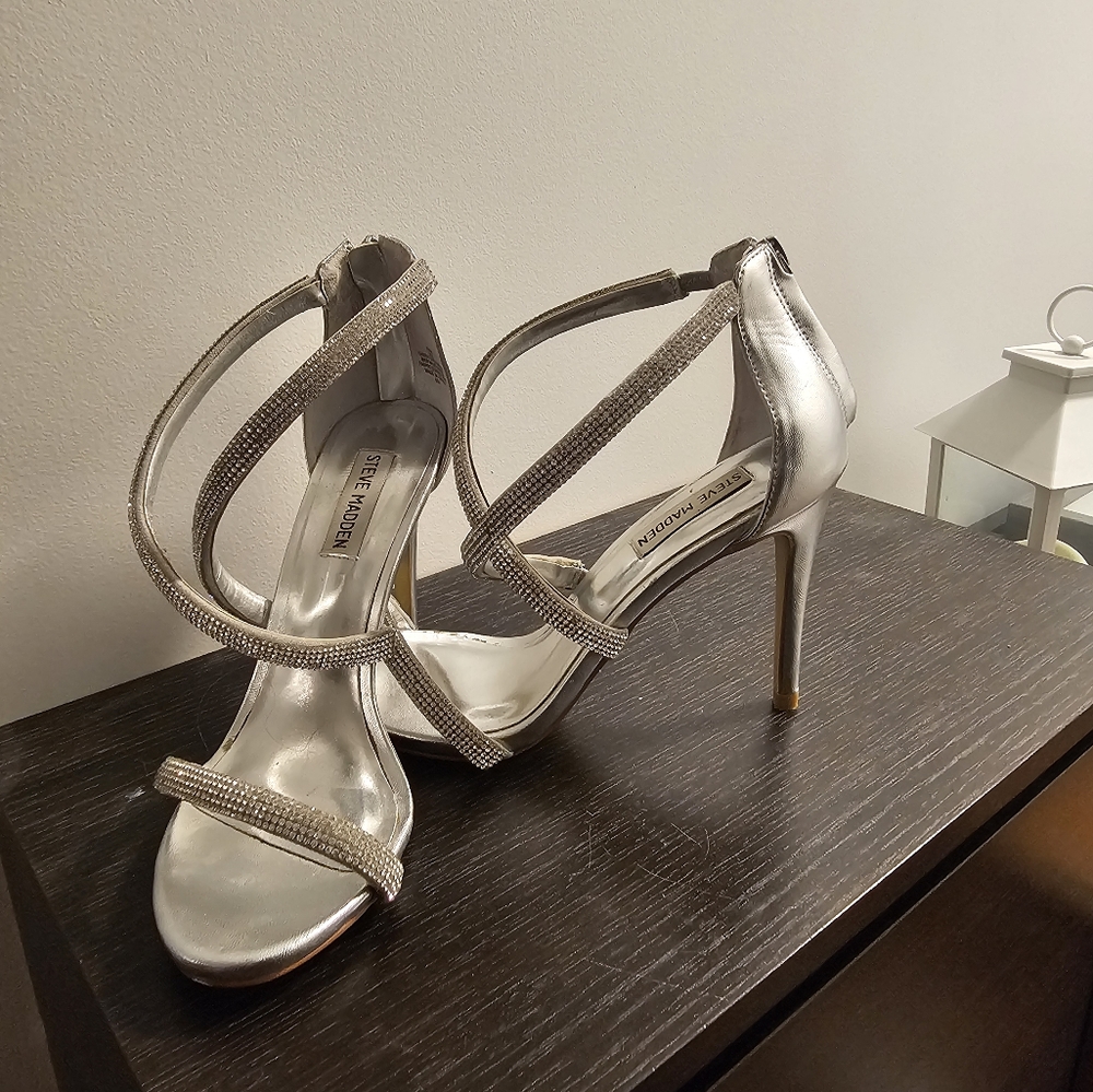 Steve Madden 8.5 high heel